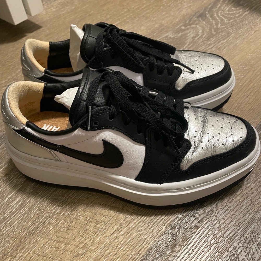 Jordan 1 Elevate Low Blk/Wht/Sil Size 6.5
